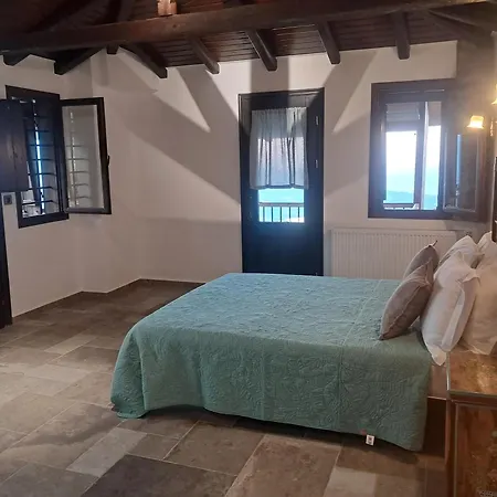 Nykteri Heritage House Olympus & Sea View 4*