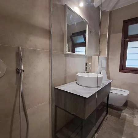 Nykteri Heritage House Olympus & Sea View 4*